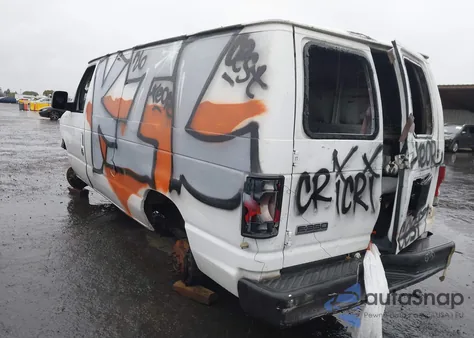 2010 Ford E-350 Super Duty Commercial/Recreational z USA, uszkodzony, nr VIN 1FTSE3EL3ADA58810